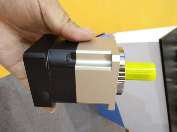 手掌大的精密行星減速機(jī)，難以想象