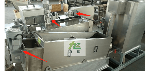 邁傳直角減速機(jī)在疊螺機(jī)上的應(yīng)用  (1).png