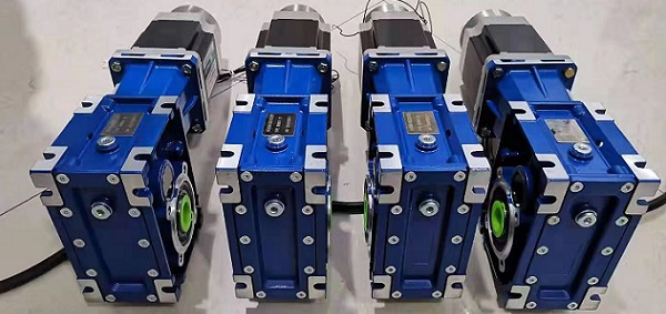 直流無(wú)刷直角減速機(jī)電機(jī)