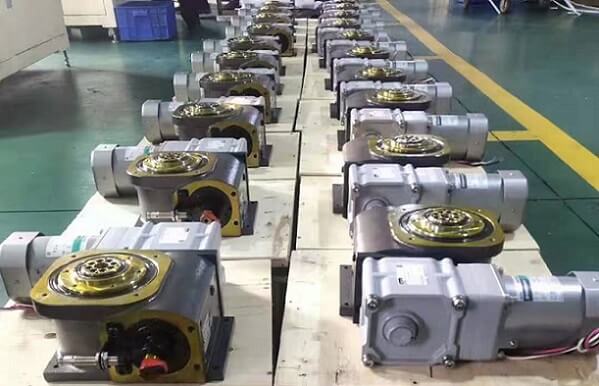 邁傳小型直角齒輪減速機(jī)在凸輪分割器上的應(yīng)用.jpg
