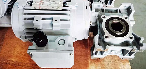 蝸輪蝸桿減速機(jī)